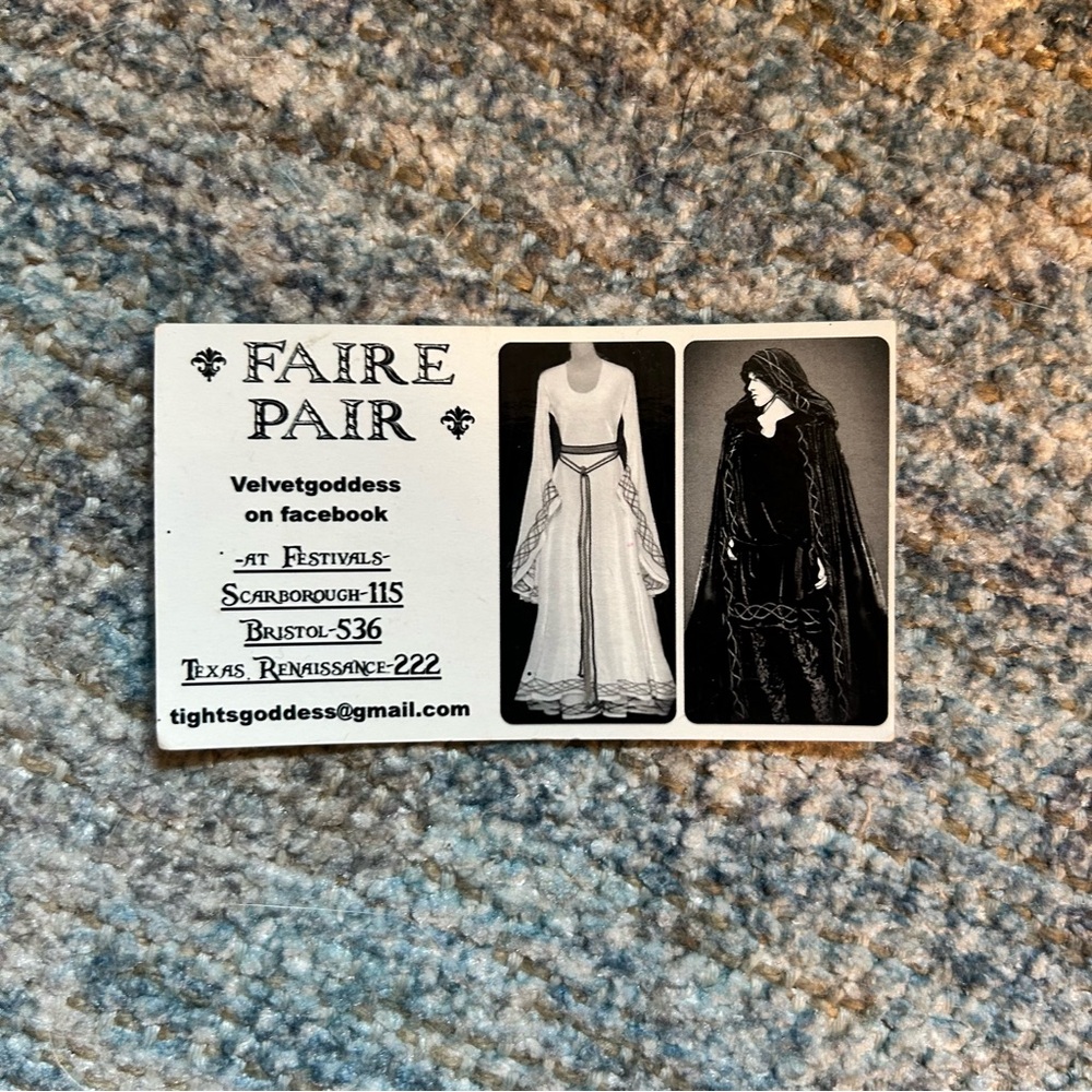 Stretchy & Washable Velvet Dress - Picture 4 of 5